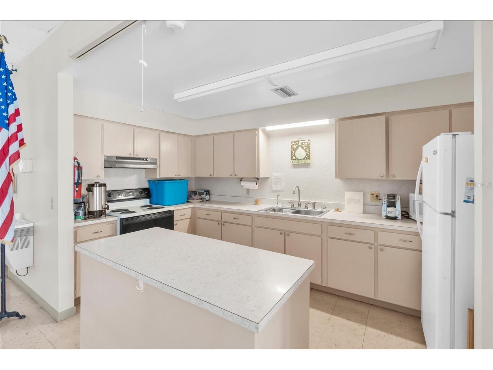 8260 Burgundy Drive N Pinellas Park FL 33781 TB8514403 image33