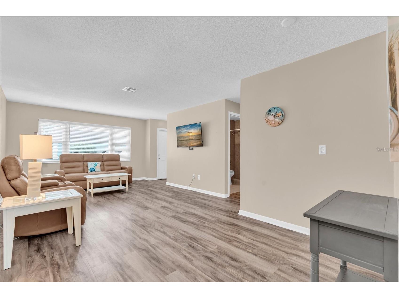 8260 Burgundy Drive N Pinellas Park FL 33781 TB8514403 image8