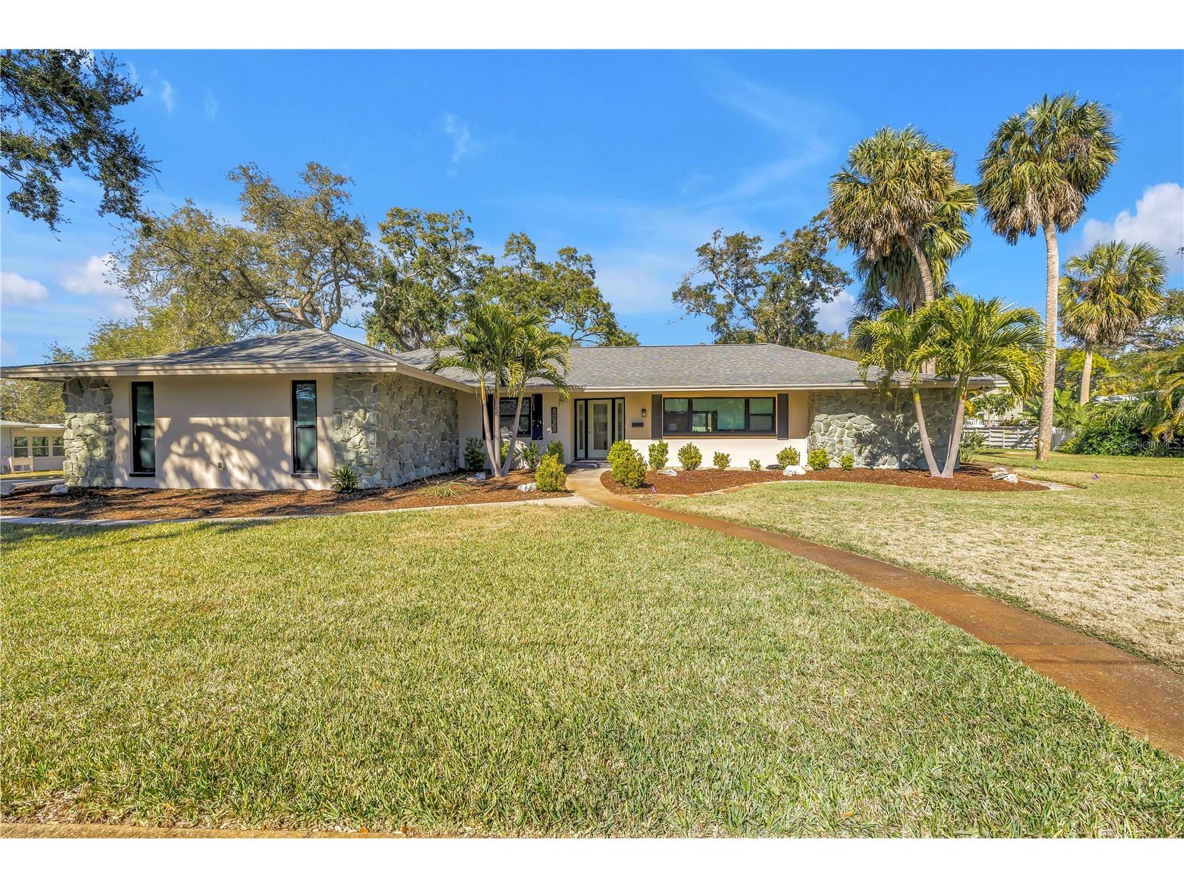 8261 28th Avenue N Saint Petersburg FL 33710 TB8460920 image1
