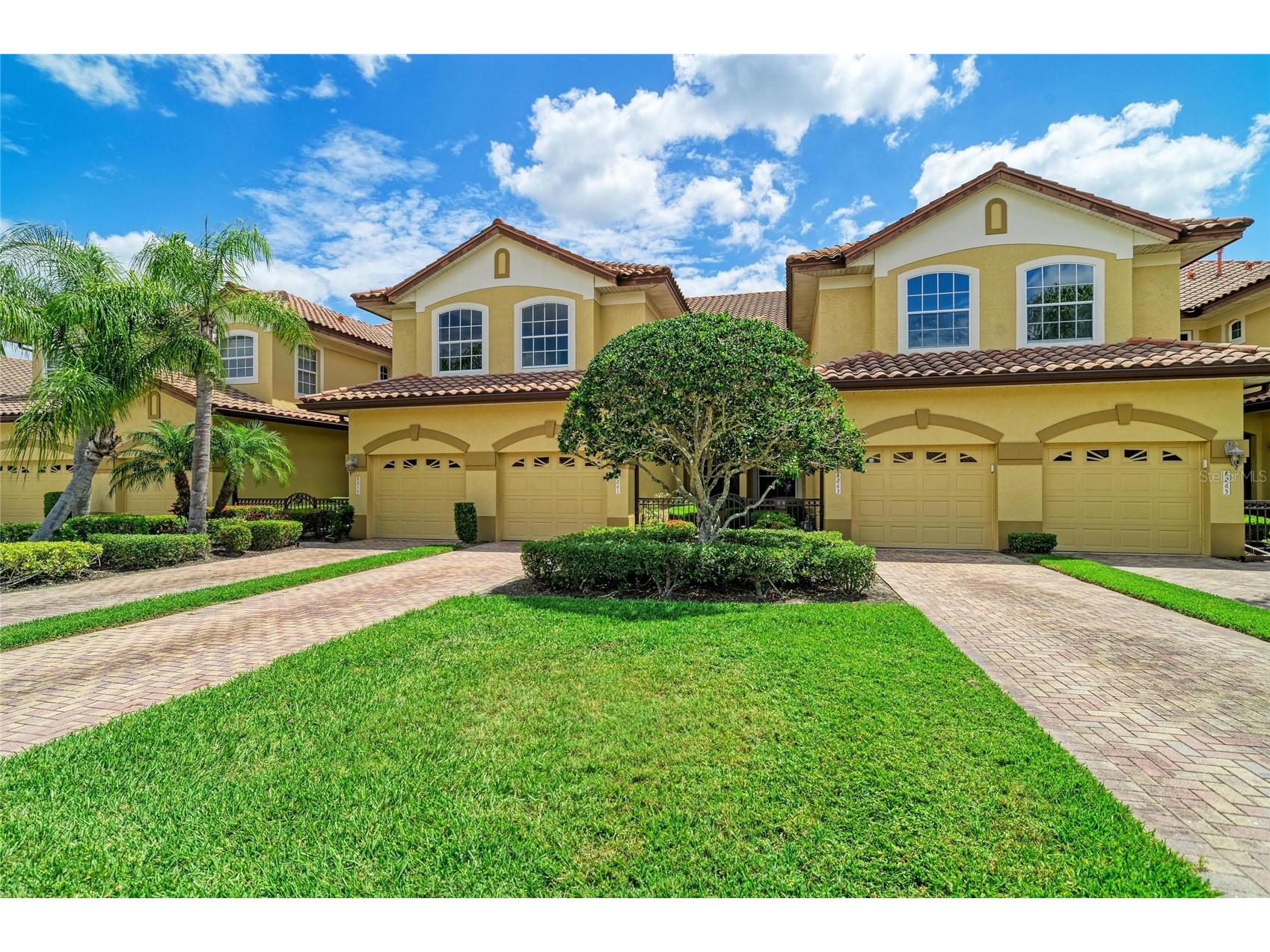 8261 Miramar Way #202 Lakewood Ranch FL 34202 A4691630 image1