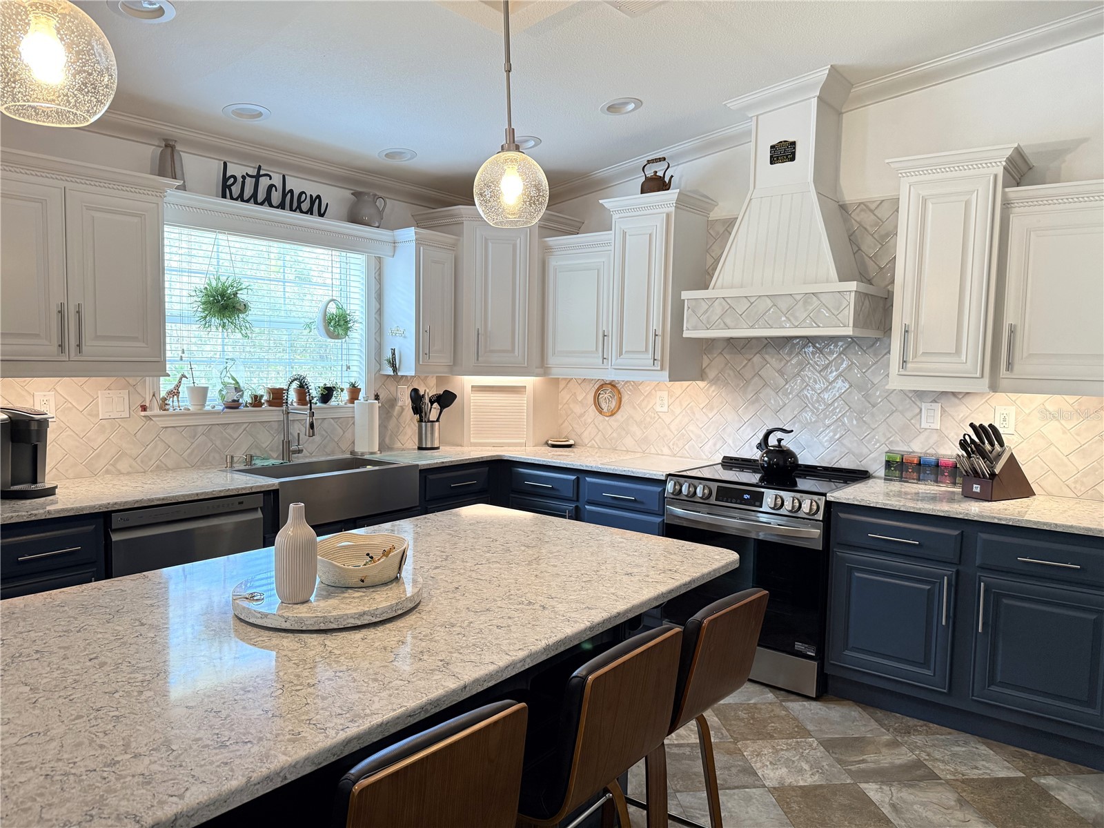 8261 NE 118th Terrace Bronson FL 32621 OM716296 image6