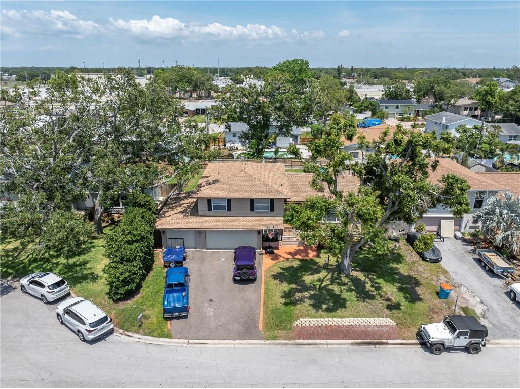 8263 132nd Street Seminole FL 33776 TB8389196 image1