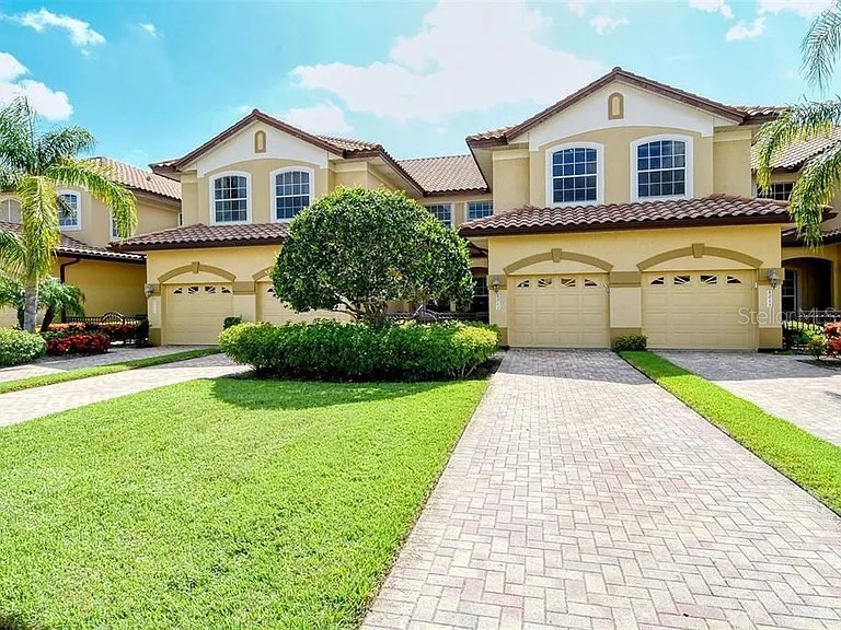 8263 Miramar Way Lakewood Ranch FL 34202 A4646179 image1