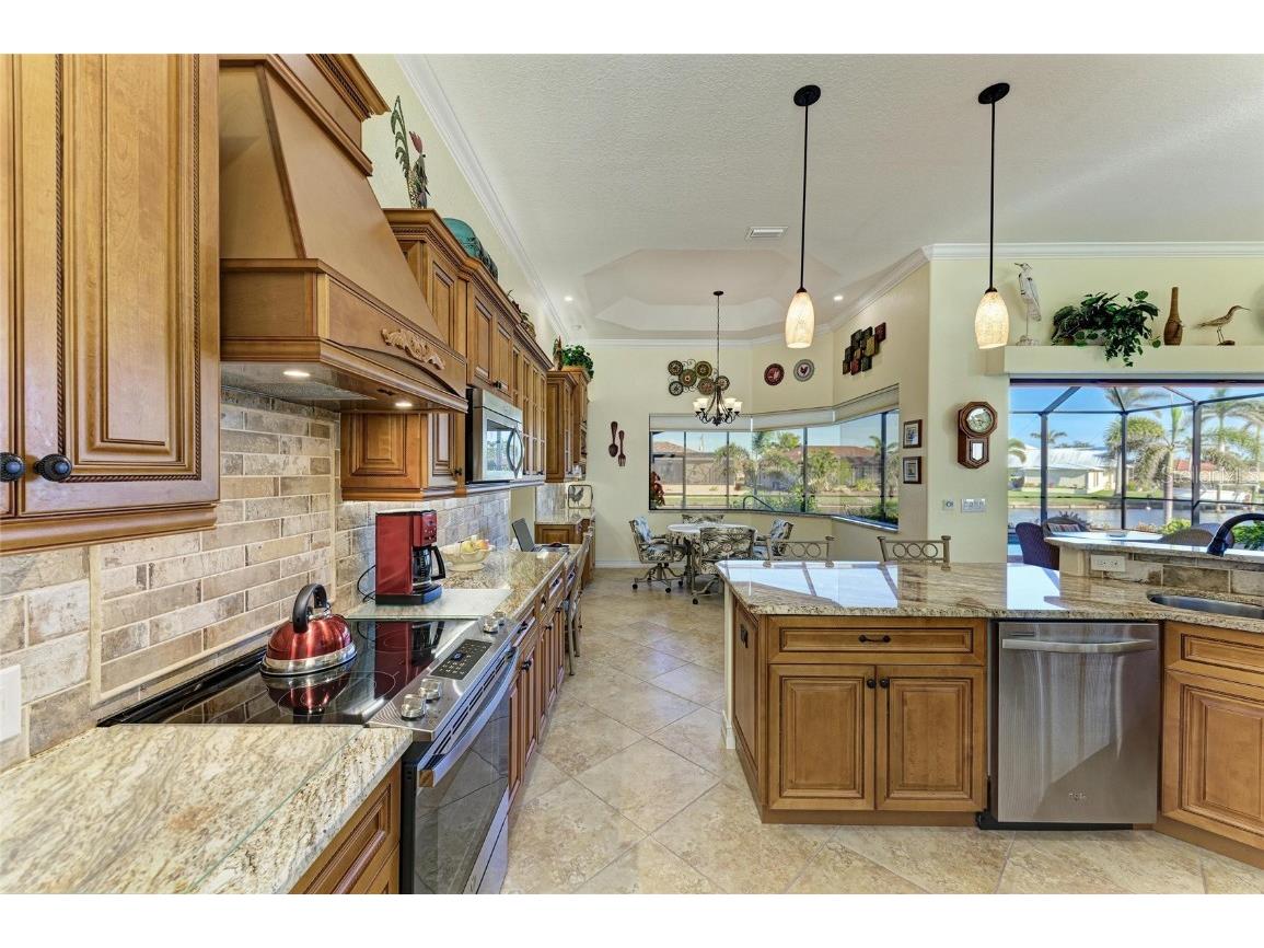 8264 Antwerp Circle Port Charlotte FL 33981 - ANTWERP WATERWAY D6140813 image24