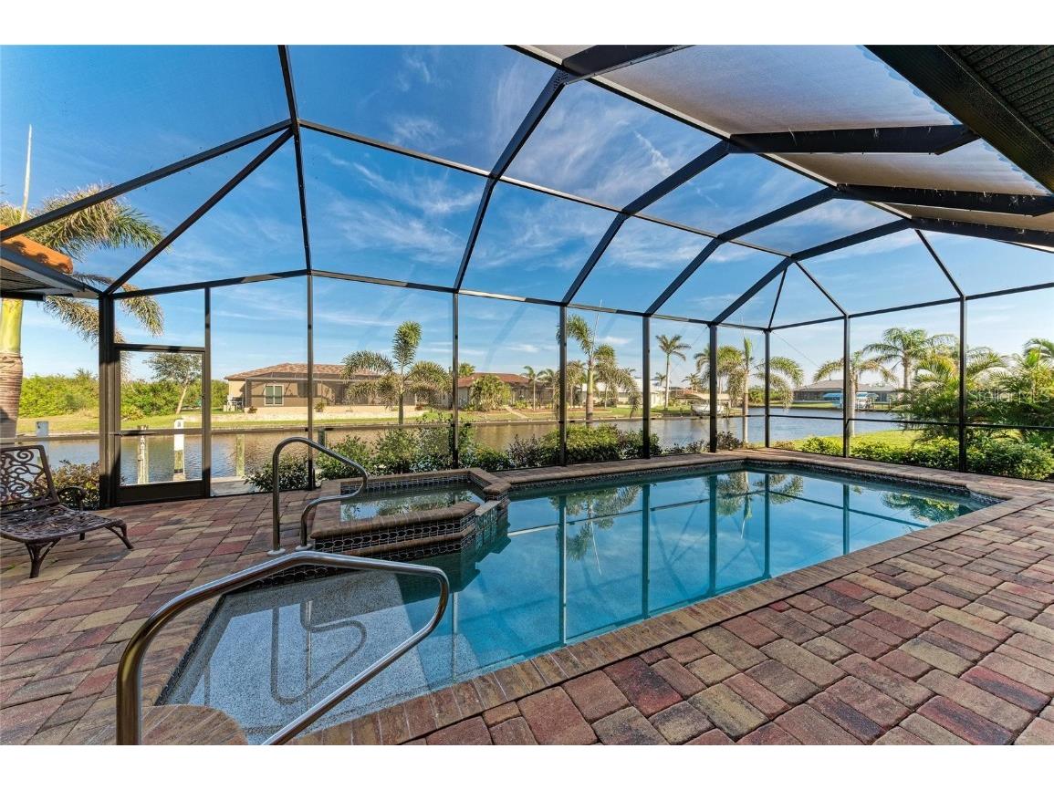 8264 Antwerp Circle Port Charlotte FL 33981 - ANTWERP WATERWAY D6140813 image3