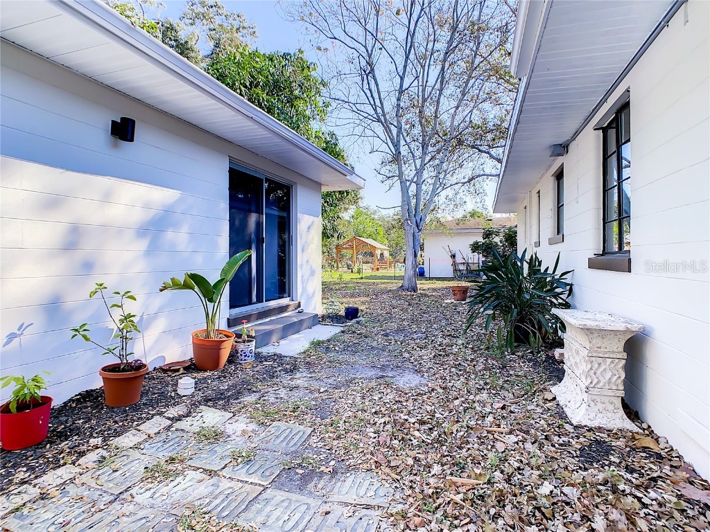 827 42nd Street #1 Sarasota FL 34234 A4560969 image1