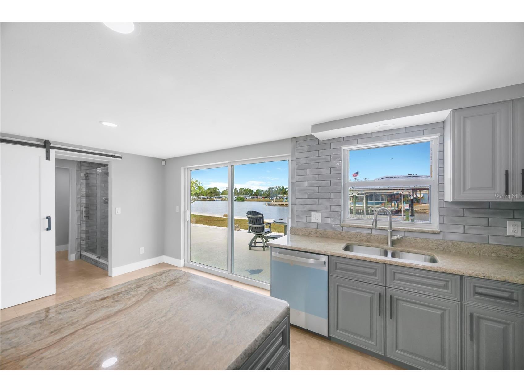 827 Blue Heron Boulevard Ruskin FL 33570 - RUSKIN INLET TB8450120 image6