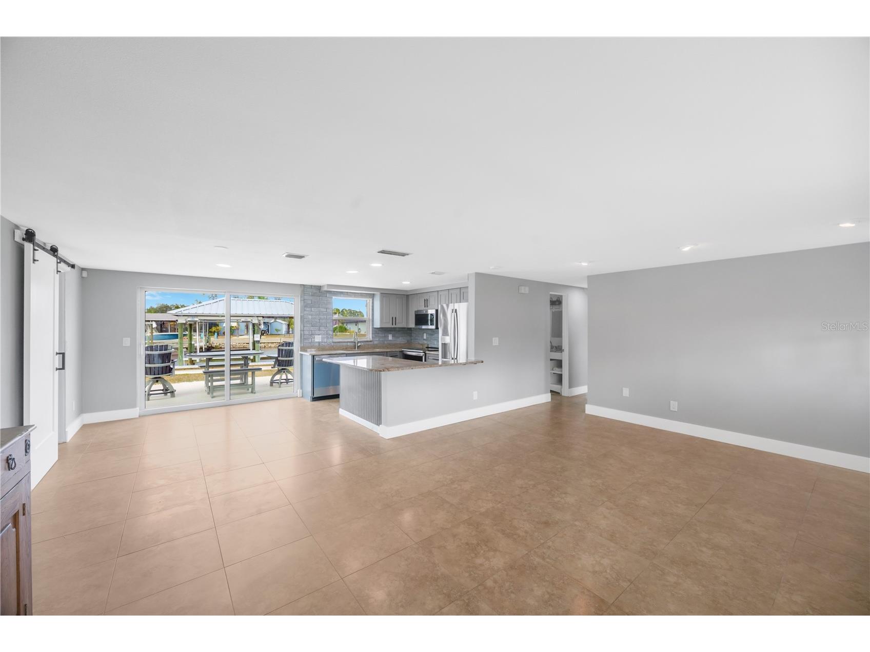 827 Blue Heron Boulevard Ruskin FL 33570 - RUSKIN INLET TB8450120 image9