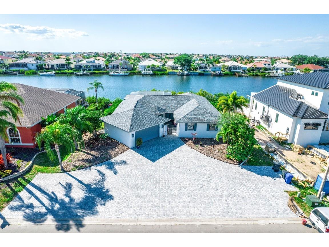 827 Chipaway Drive Apollo Beach FL 33572 T3521669 image1