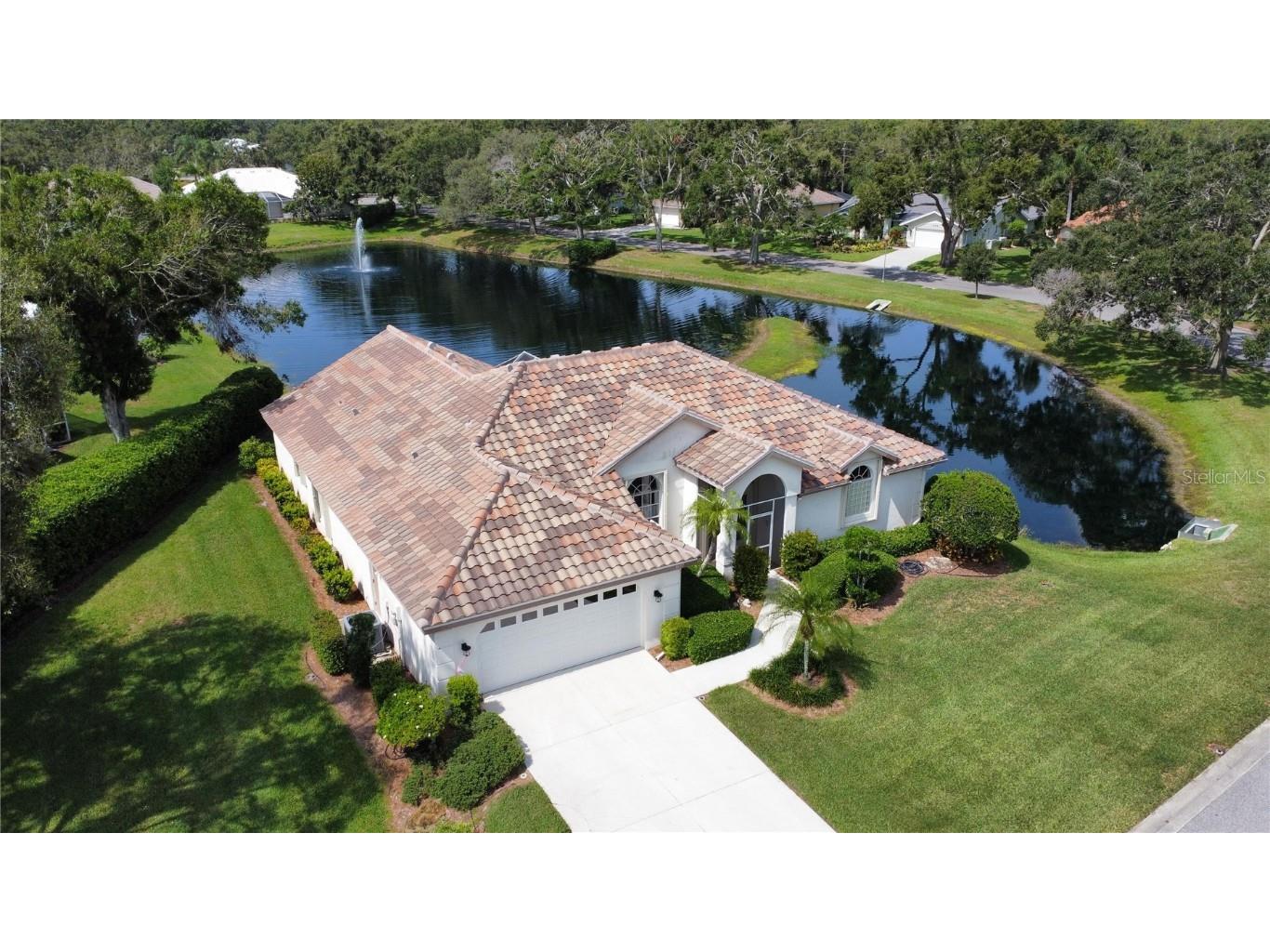 827 Connemara Circle Venice FL 34292 A4579319 image1