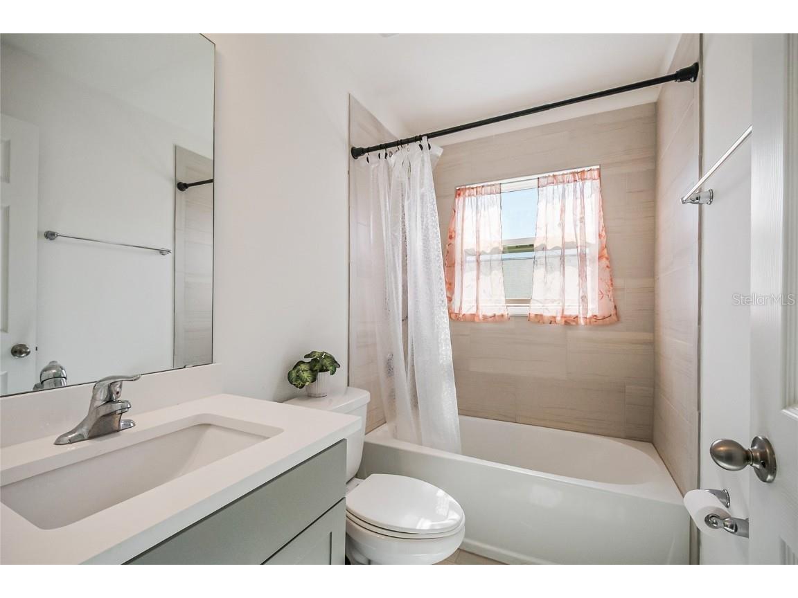 827 Dennis Avenue Orlando FL 32807 O6359897 image37