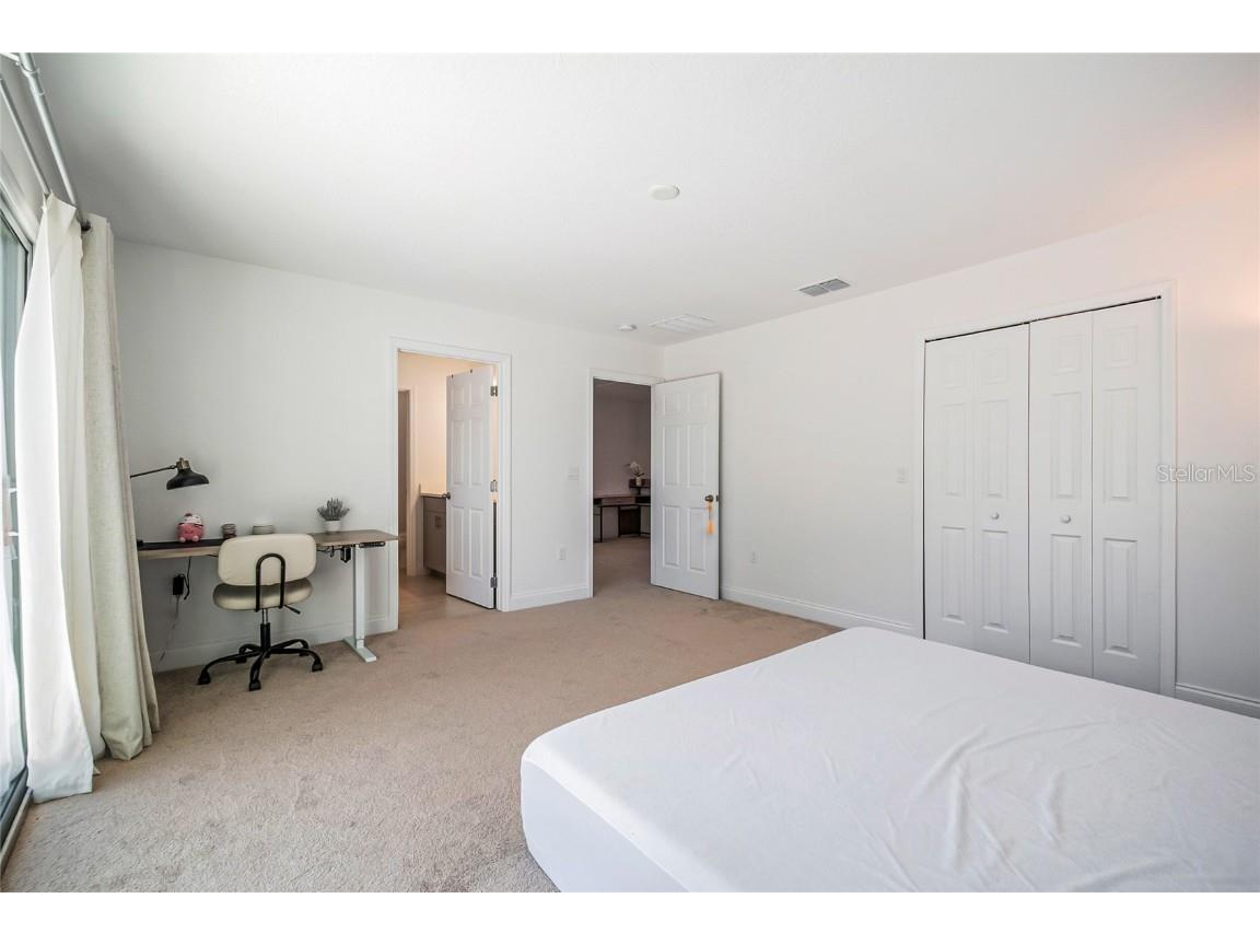 827 Dennis Avenue Orlando FL 32807 O6359897 image40