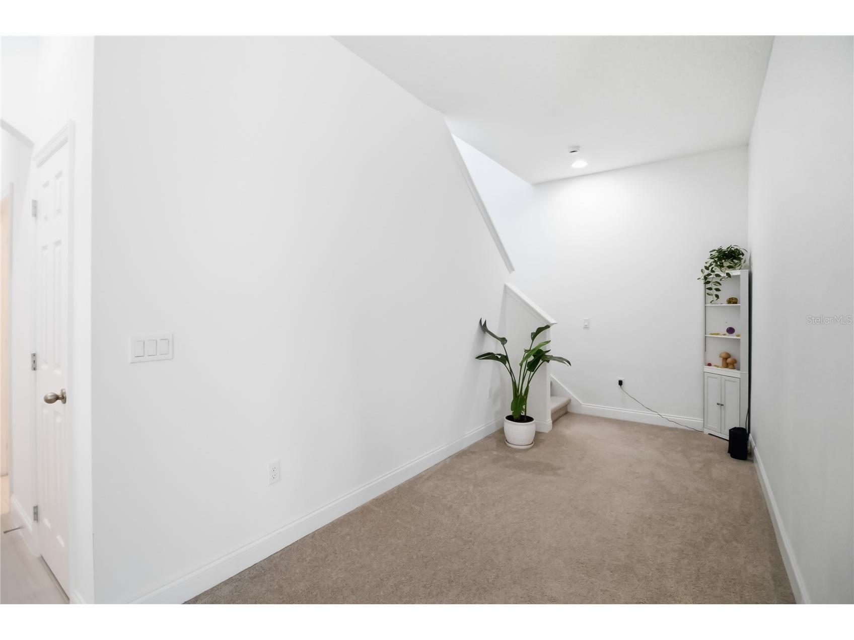 827 Dennis Avenue Orlando FL 32807 O6387102 image40