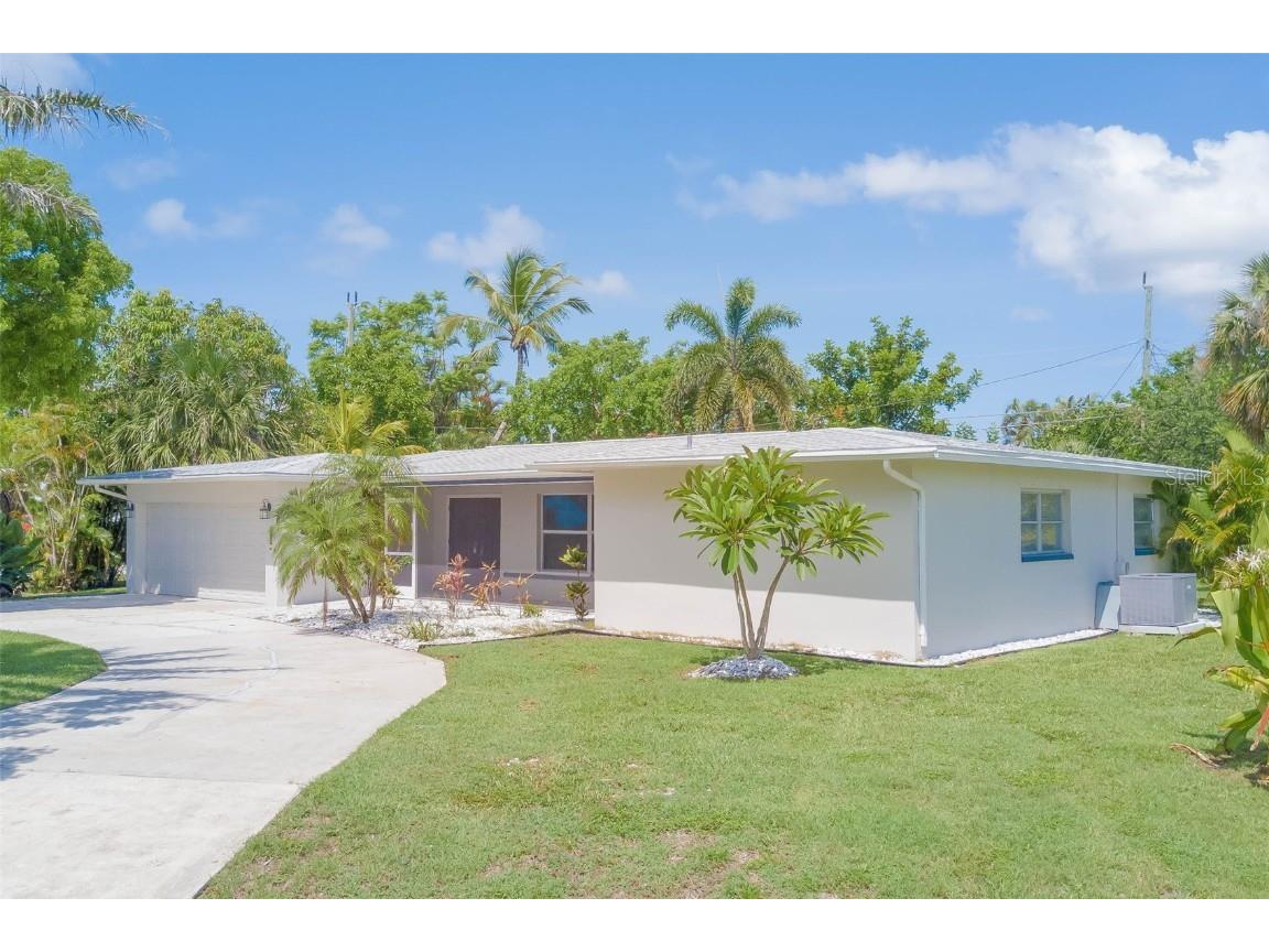 827 El Dorado Parkway E Cape Coral FL 33904 C7511451 image1