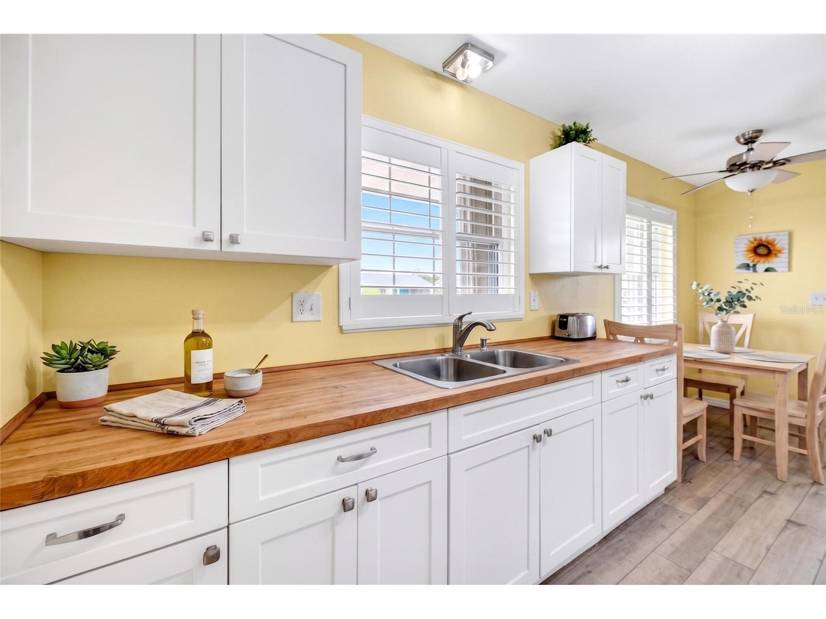 827 Oakmont Avenue Sun City Center FL 33573 TB8518591 image18