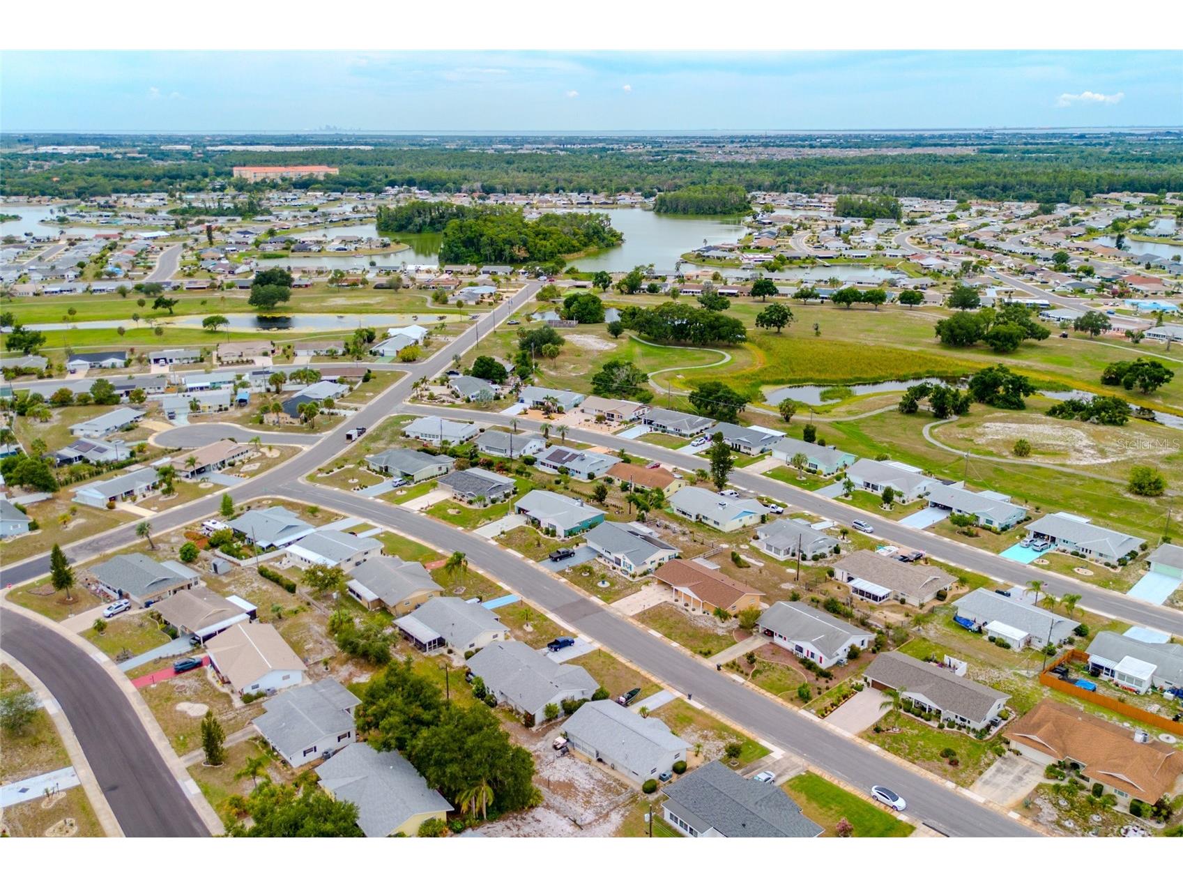 827 Oakmont Avenue Sun City Center FL 33573 TB8518591 image7