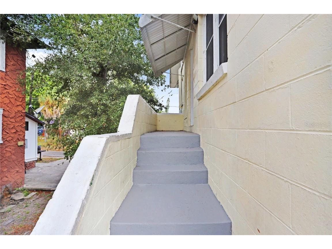 827 Paris Avenue S Saint Petersburg FL 33701 TB8432047 image2