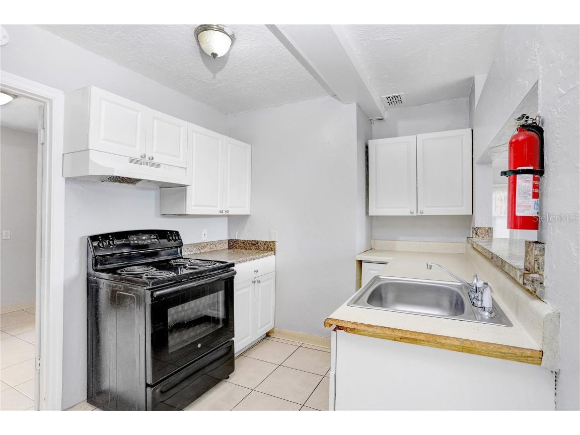 827 Paris Avenue S Saint Petersburg FL 33701 TB8432047 image4