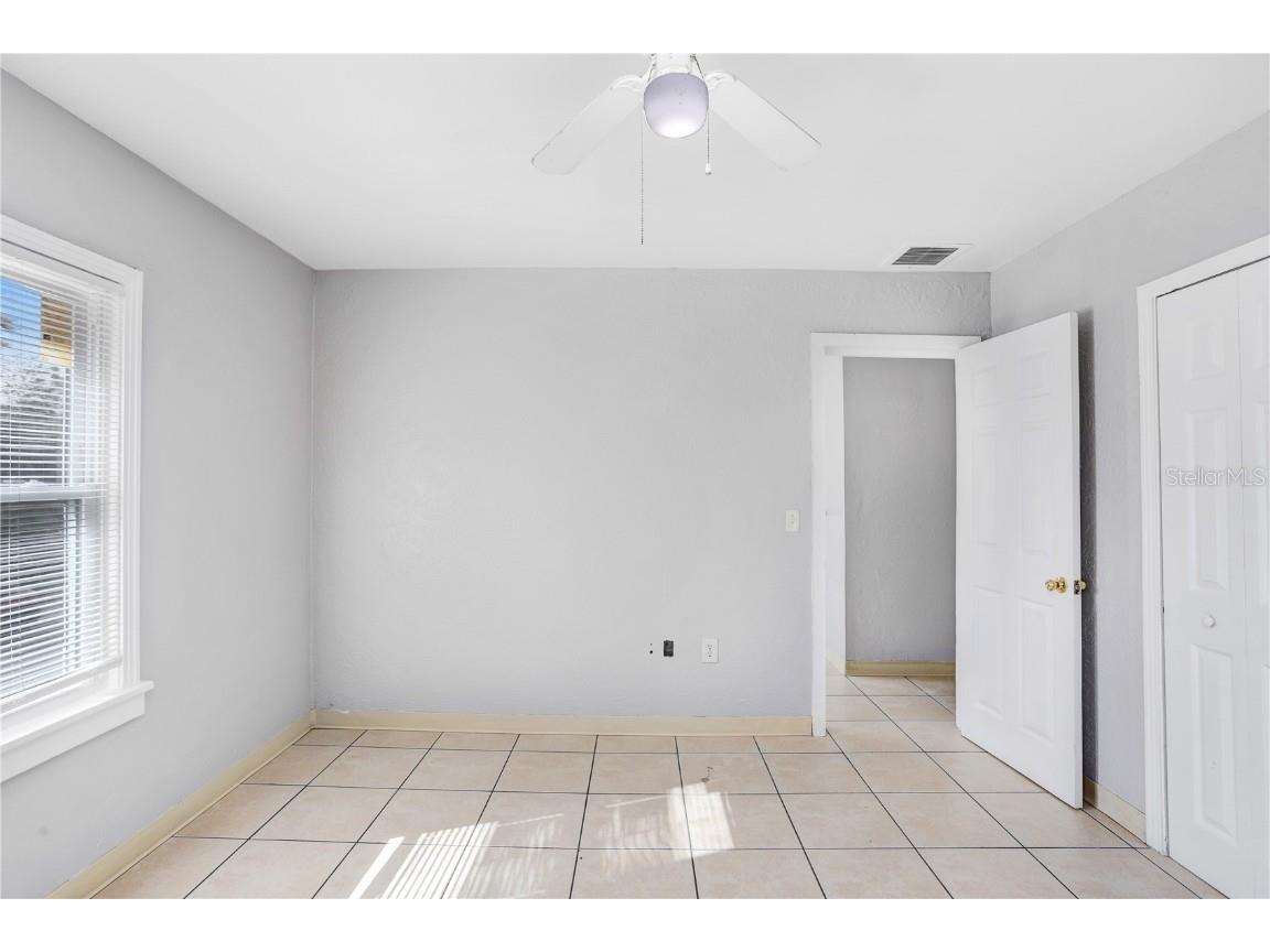 827 Paris Avenue S Saint Petersburg FL 33701 TB8432047 image6