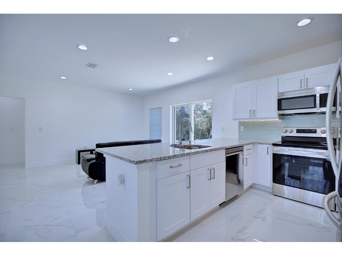 827 Renault Avenue Sebring FL 33872 L4956928 image12