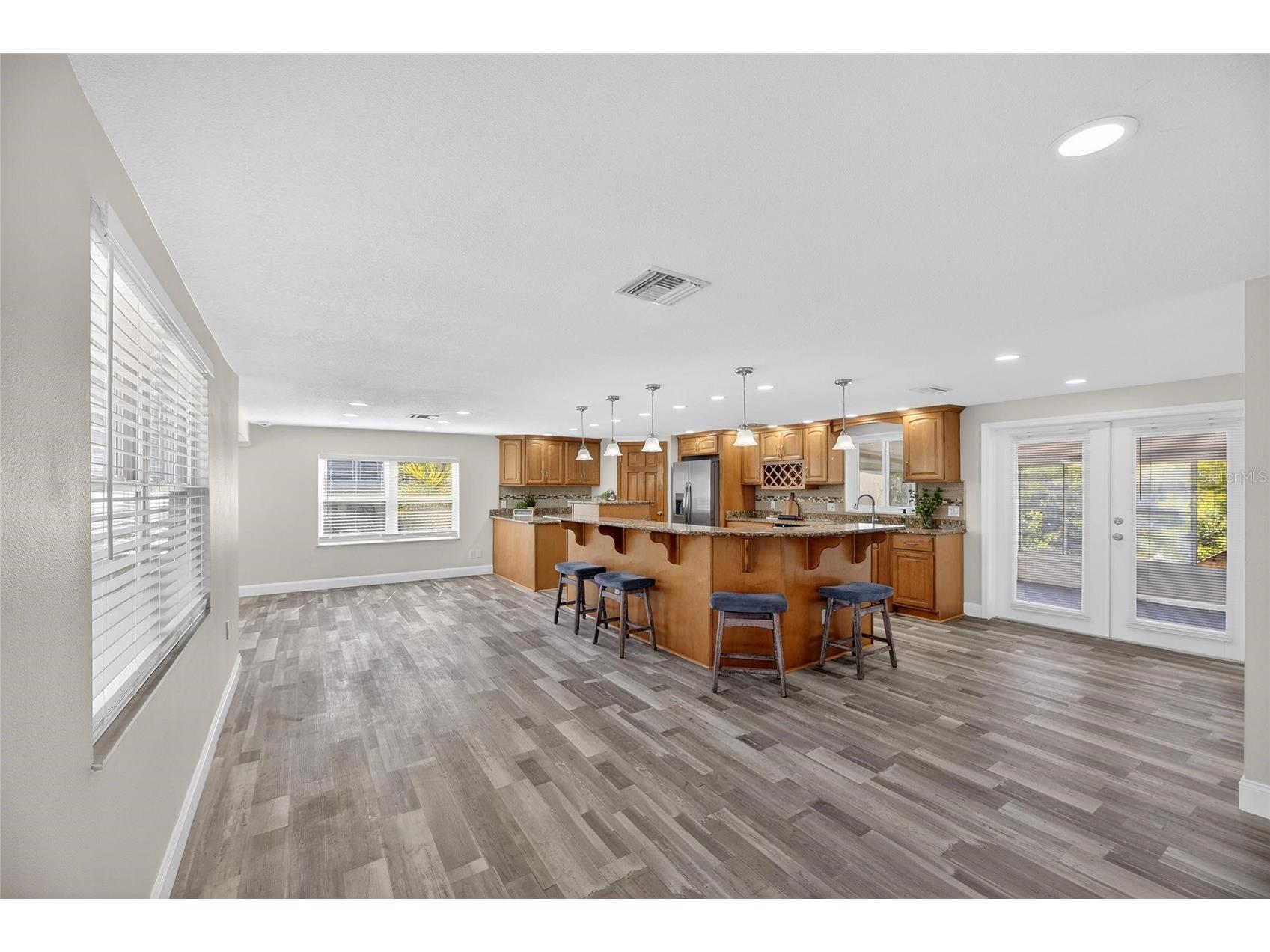 827 Seabreeze Drive Ruskin FL 33570 - TAMPA BAY/LITTLE MANATEE RIVER TB8475129 image11