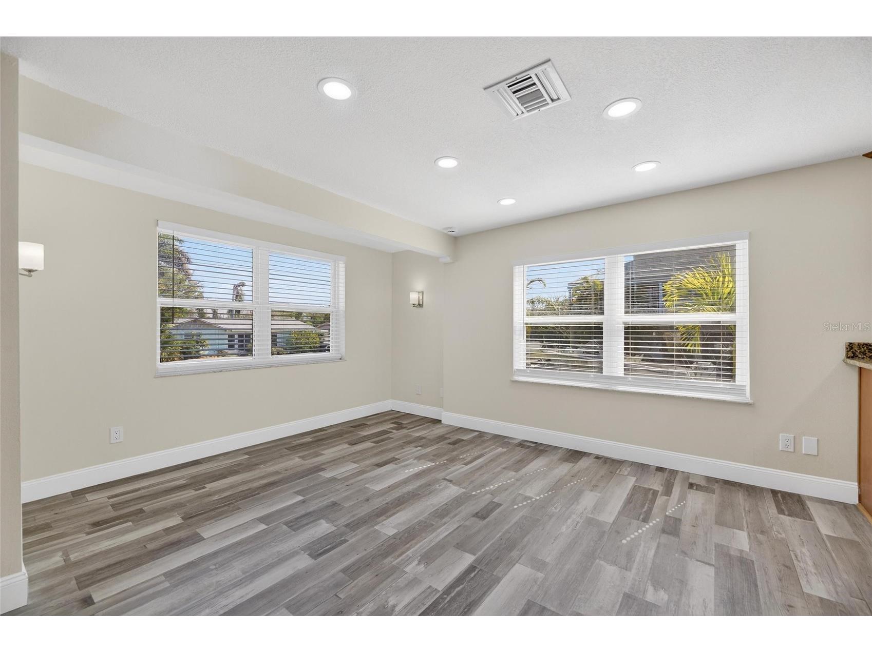 827 Seabreeze Drive Ruskin FL 33570 - TAMPA BAY/LITTLE MANATEE RIVER TB8475129 image16