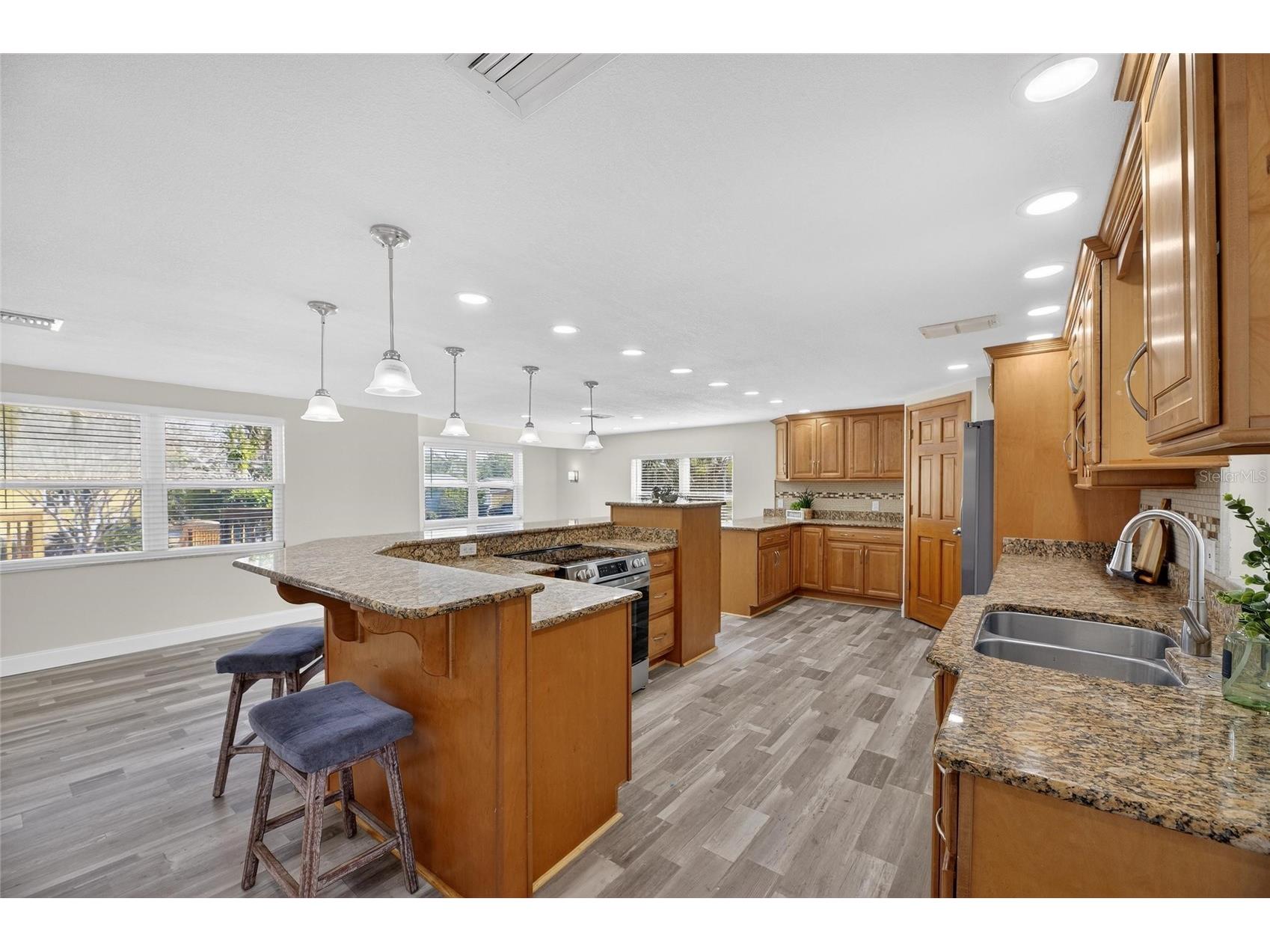 827 Seabreeze Drive Ruskin FL 33570 - TAMPA BAY/LITTLE MANATEE RIVER TB8475129 image20