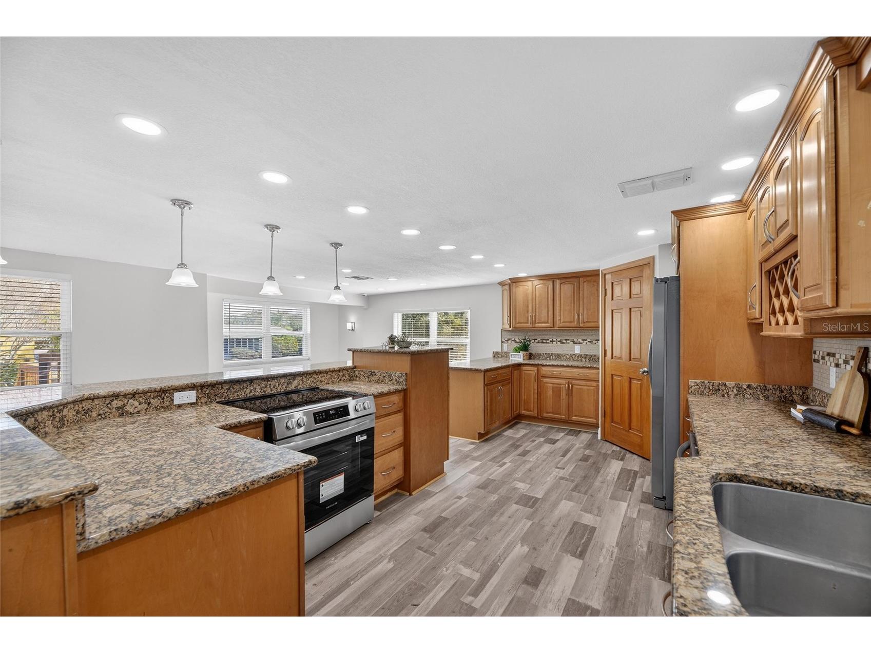 827 Seabreeze Drive Ruskin FL 33570 - TAMPA BAY/LITTLE MANATEE RIVER TB8475129 image26