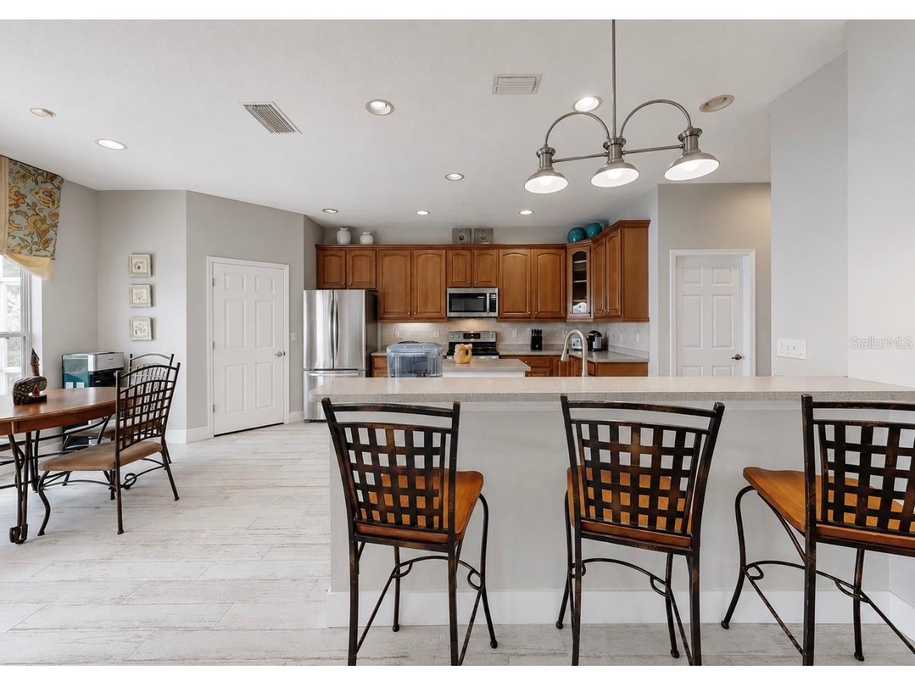 827 Seminole Sky Drive Ruskin FL 33570 TB8518644 image15