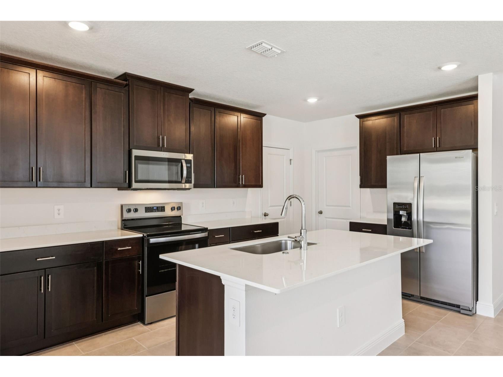 827 Sunshower Drive Lady Lake FL 32159 O6356655 image4