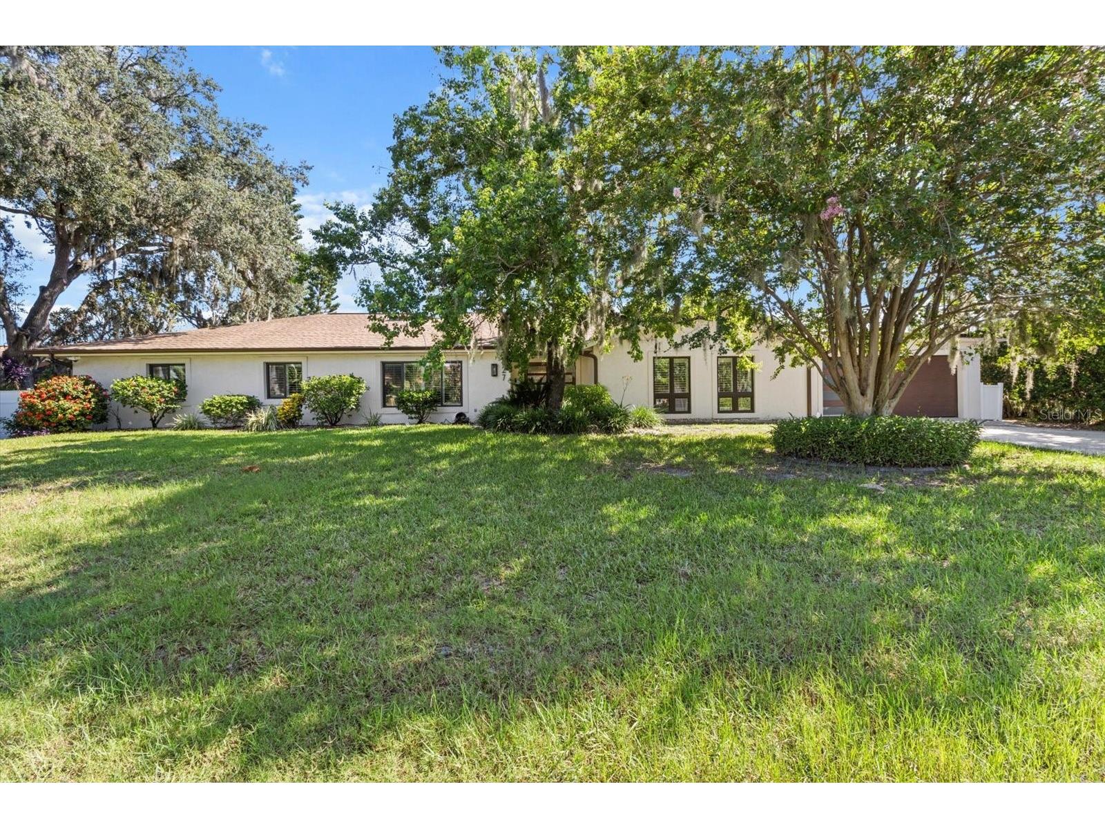 827 SW Kings Bay Drive Crystal River FL 34429 G5100122 image1