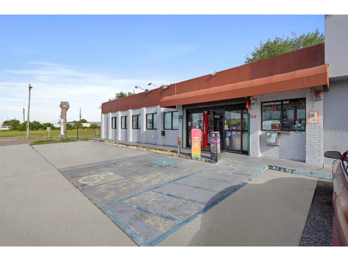 827 W Lancaster Road Orlando FL 32809 O6187901 image23