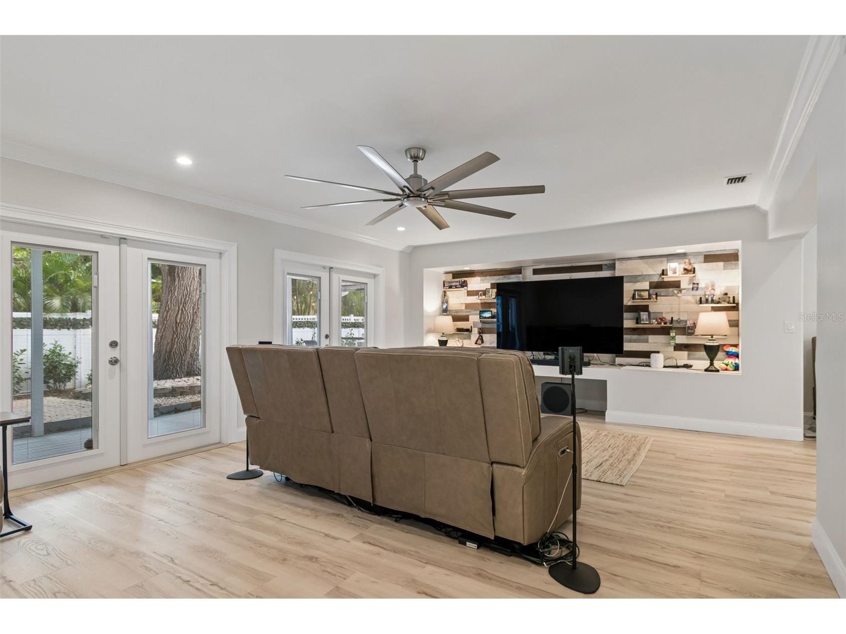 8270 30th Avenue N Saint Petersburg FL 33710 TB8496993 image10