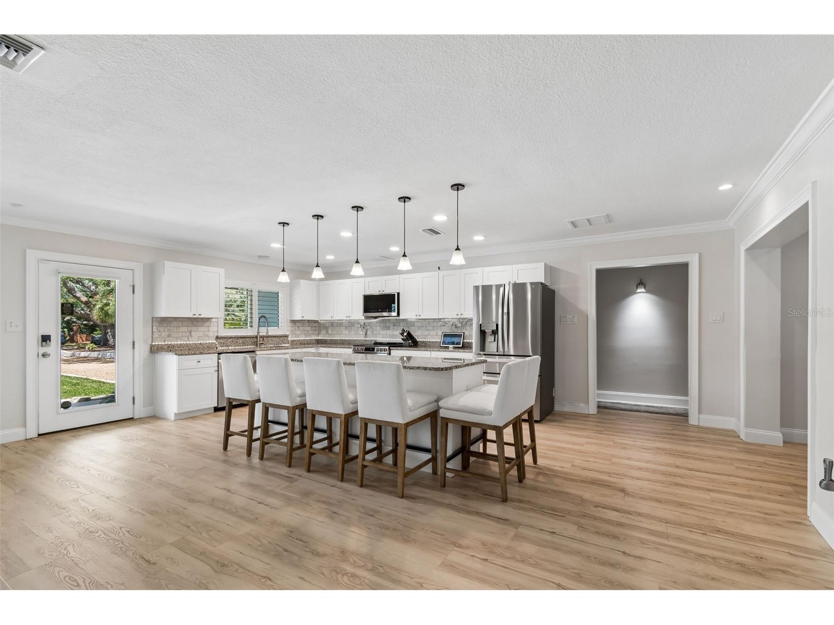 8270 30th Avenue N Saint Petersburg FL 33710 TB8496993 image16