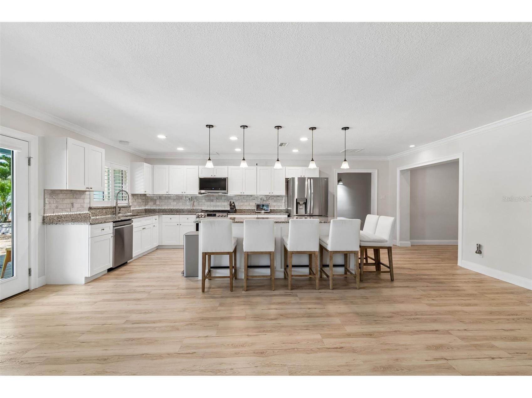8270 30th Avenue N Saint Petersburg FL 33710 TB8496993 image17