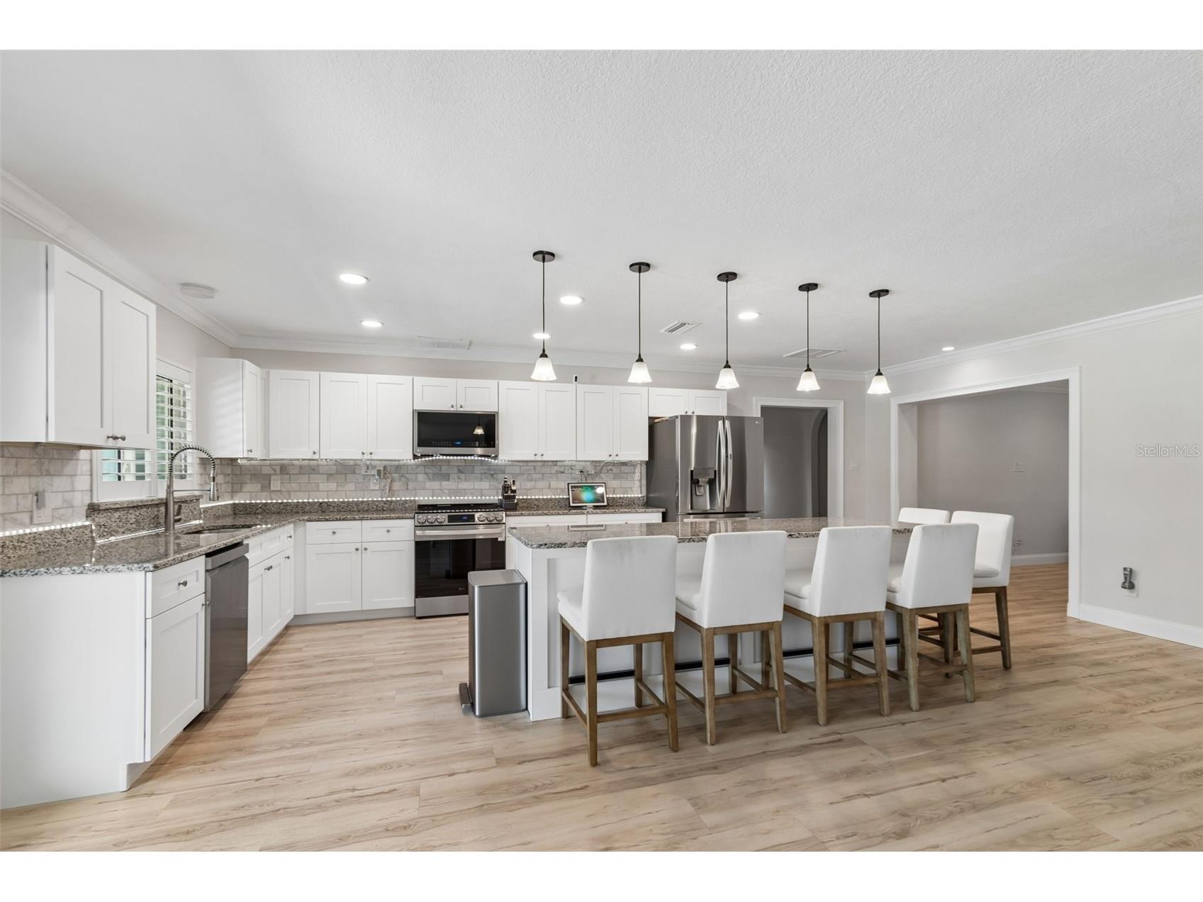 8270 30th Avenue N Saint Petersburg FL 33710 TB8496993 image18