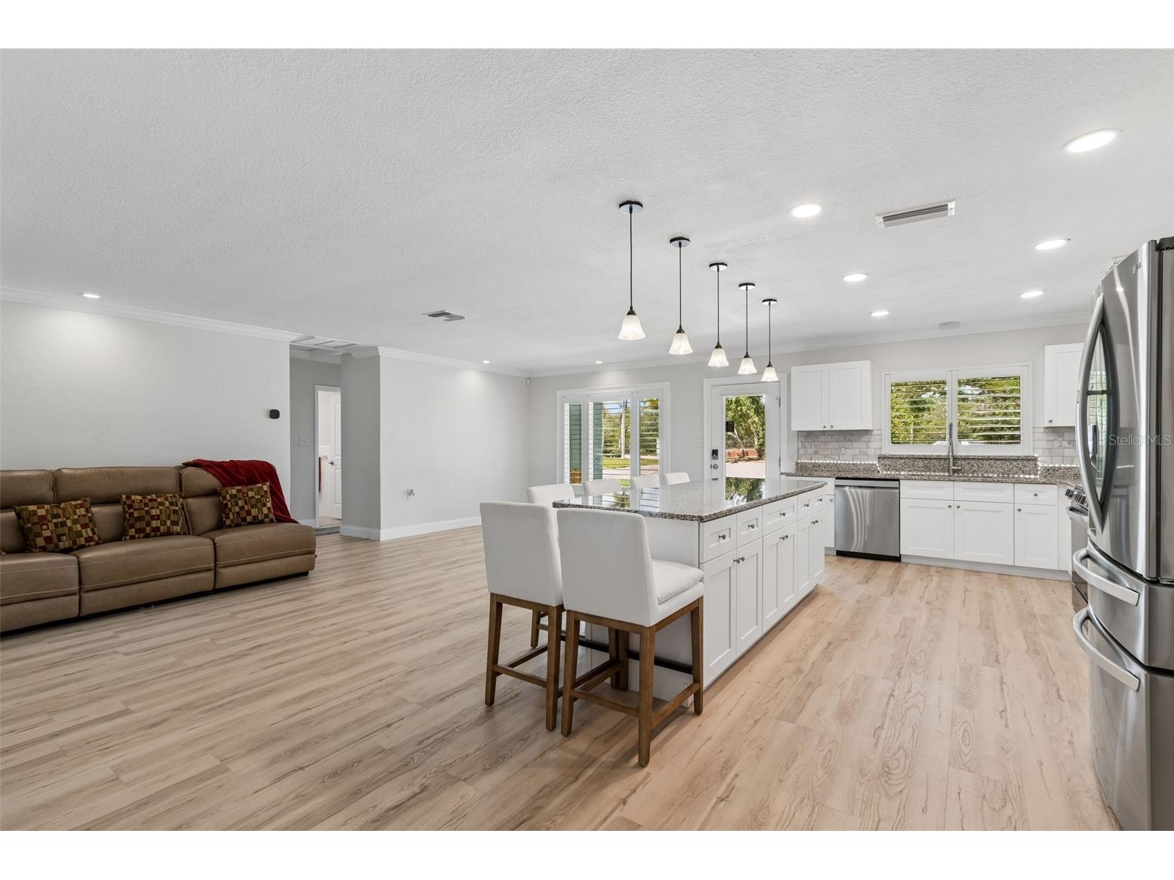 8270 30th Avenue N Saint Petersburg FL 33710 TB8496993 image19