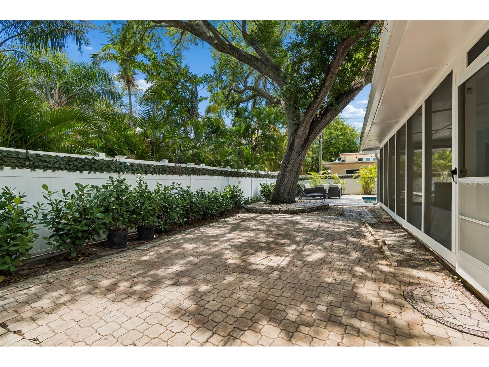 8270 30th Avenue N Saint Petersburg FL 33710 TB8496993 image68