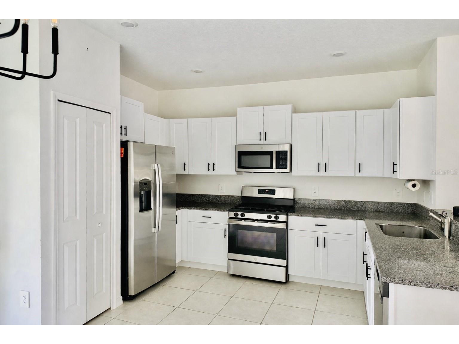 8271 Corner Pine Way New Port Richey FL 34655 TB8468474 image7