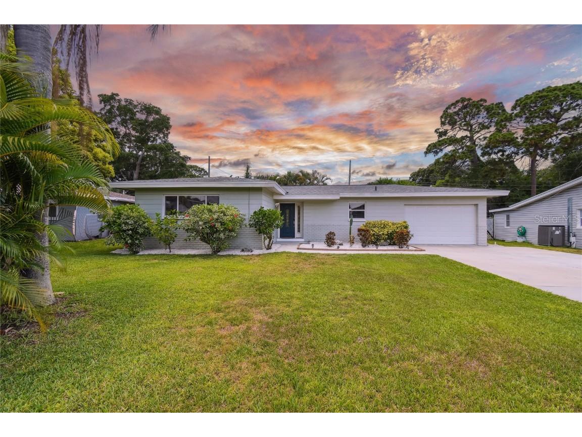 8272 127th Street N Seminole FL 33776 U8207470 image1