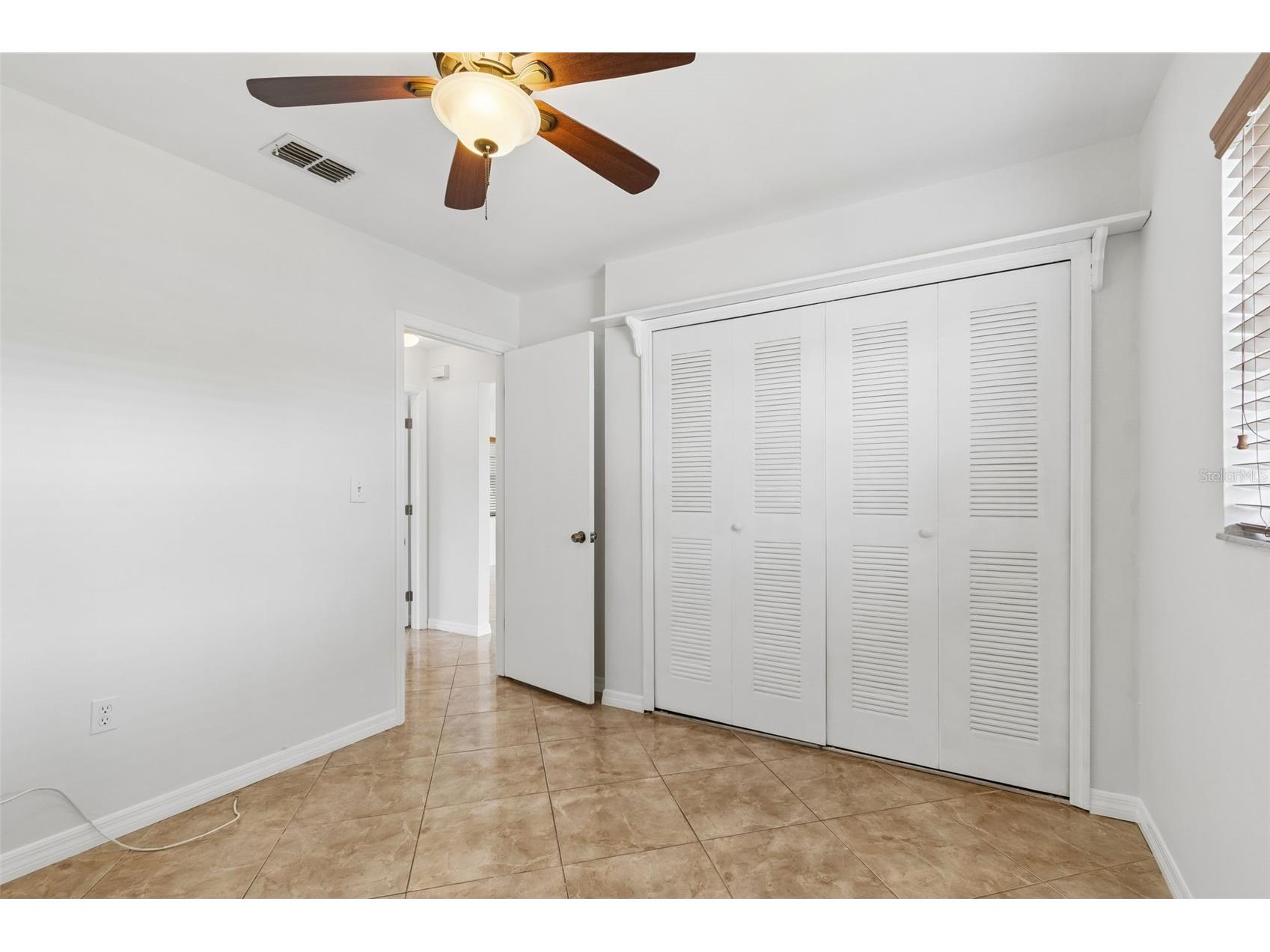 8272 Denise Drive E Seminole FL 33777 TB8507834 image32