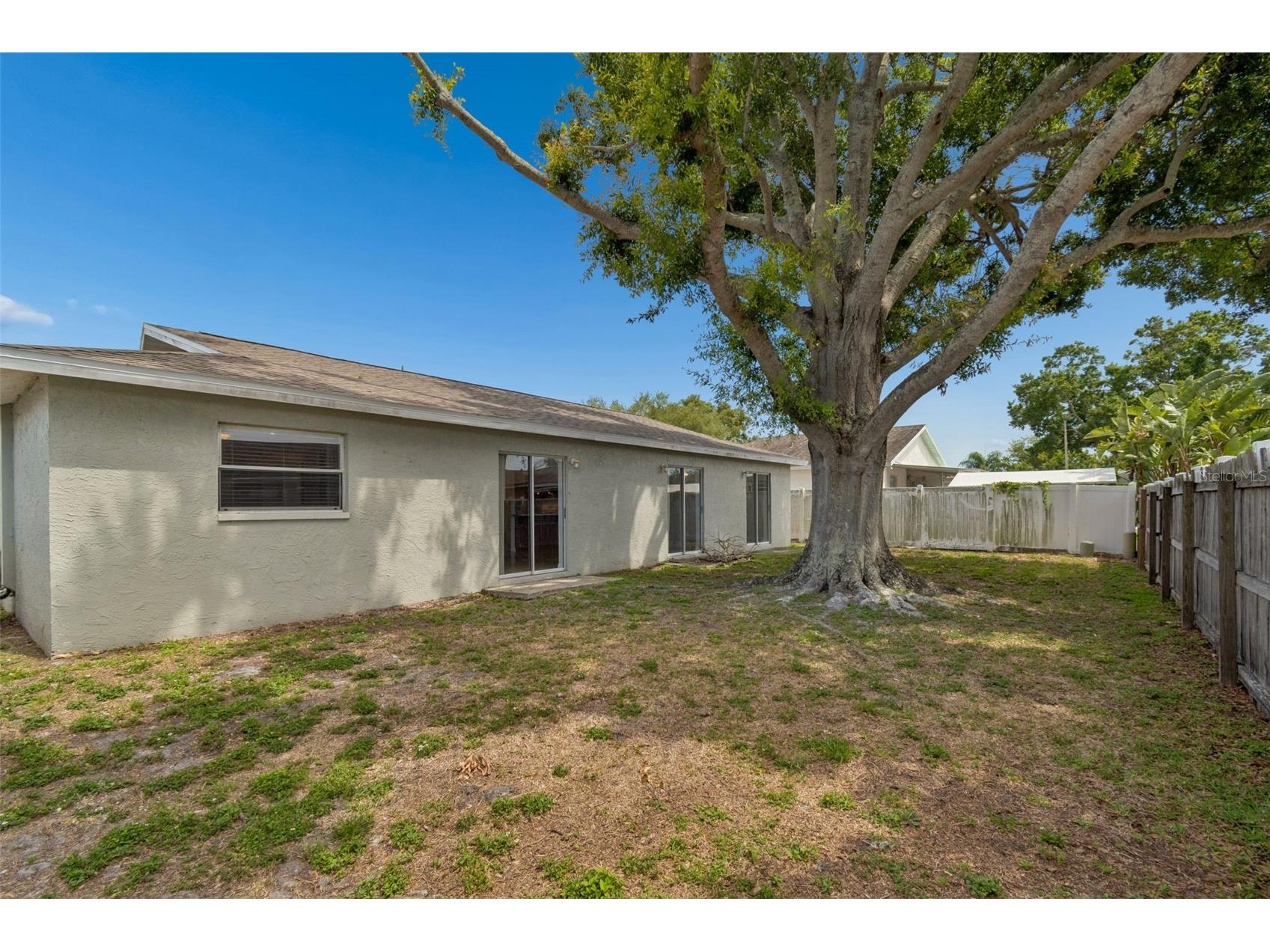 8272 Denise Drive E Seminole FL 33777 TB8507834 image8