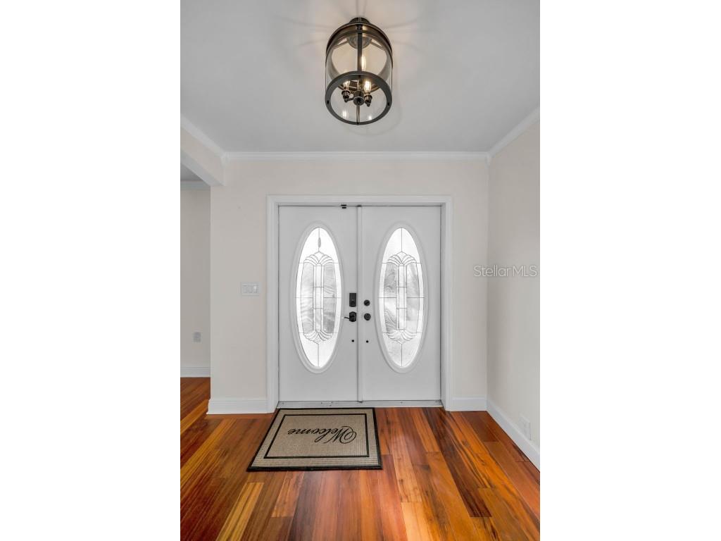 8273 131st Way N Seminole FL 33776 TB8446909 image20