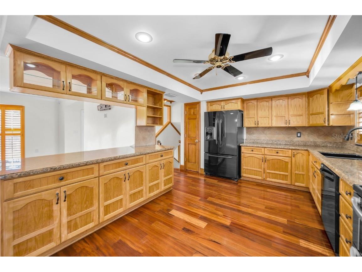 8273 131st Way N Seminole FL 33776 TB8446909 image31