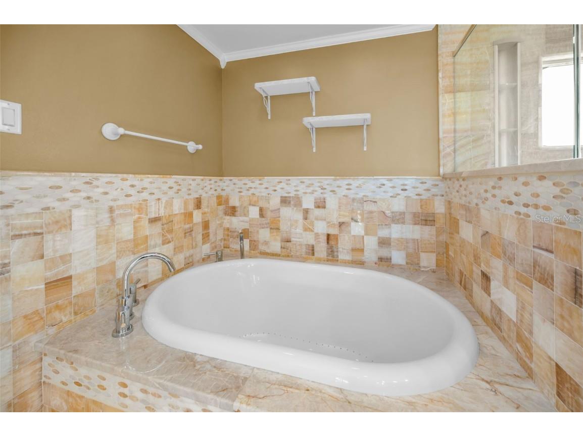 8273 131st Way N Seminole FL 33776 TB8446909 image45