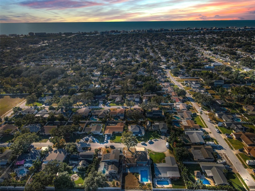 8273 131st Way N Seminole FL 33776 TB8446909 image6