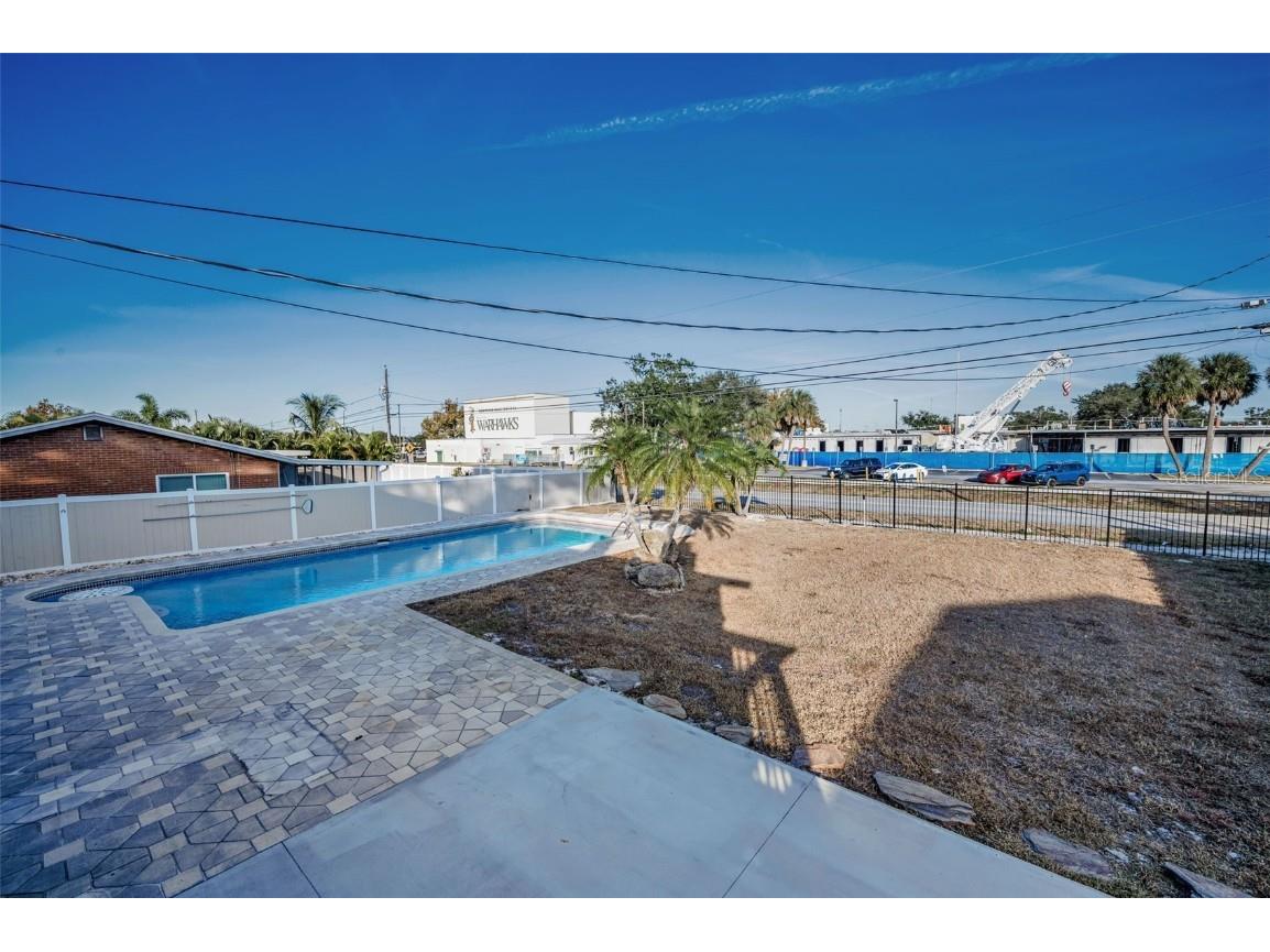 8273 131st Way N Seminole FL 33776 TB8446909 image64