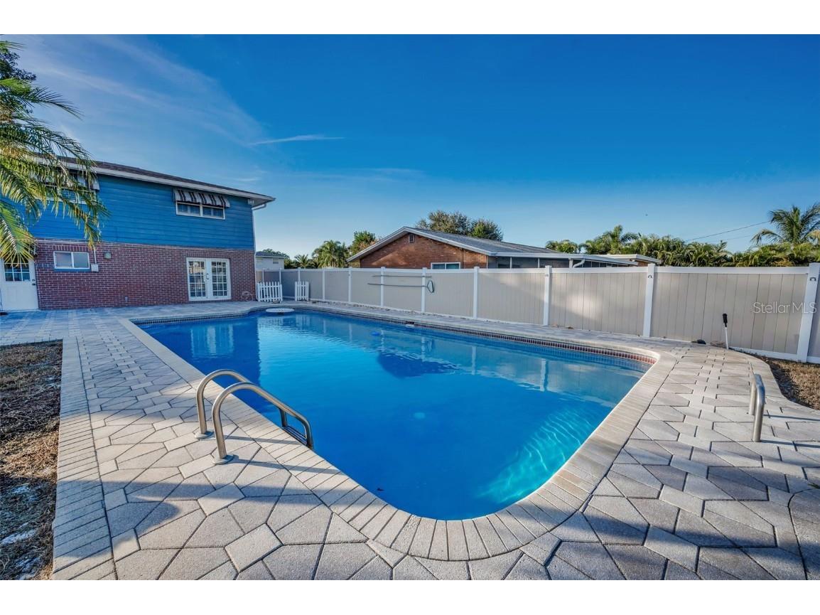 8273 131st Way N Seminole FL 33776 TB8446909 image75