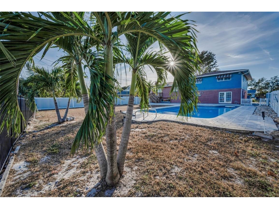 8273 131st Way N Seminole FL 33776 TB8446909 image78