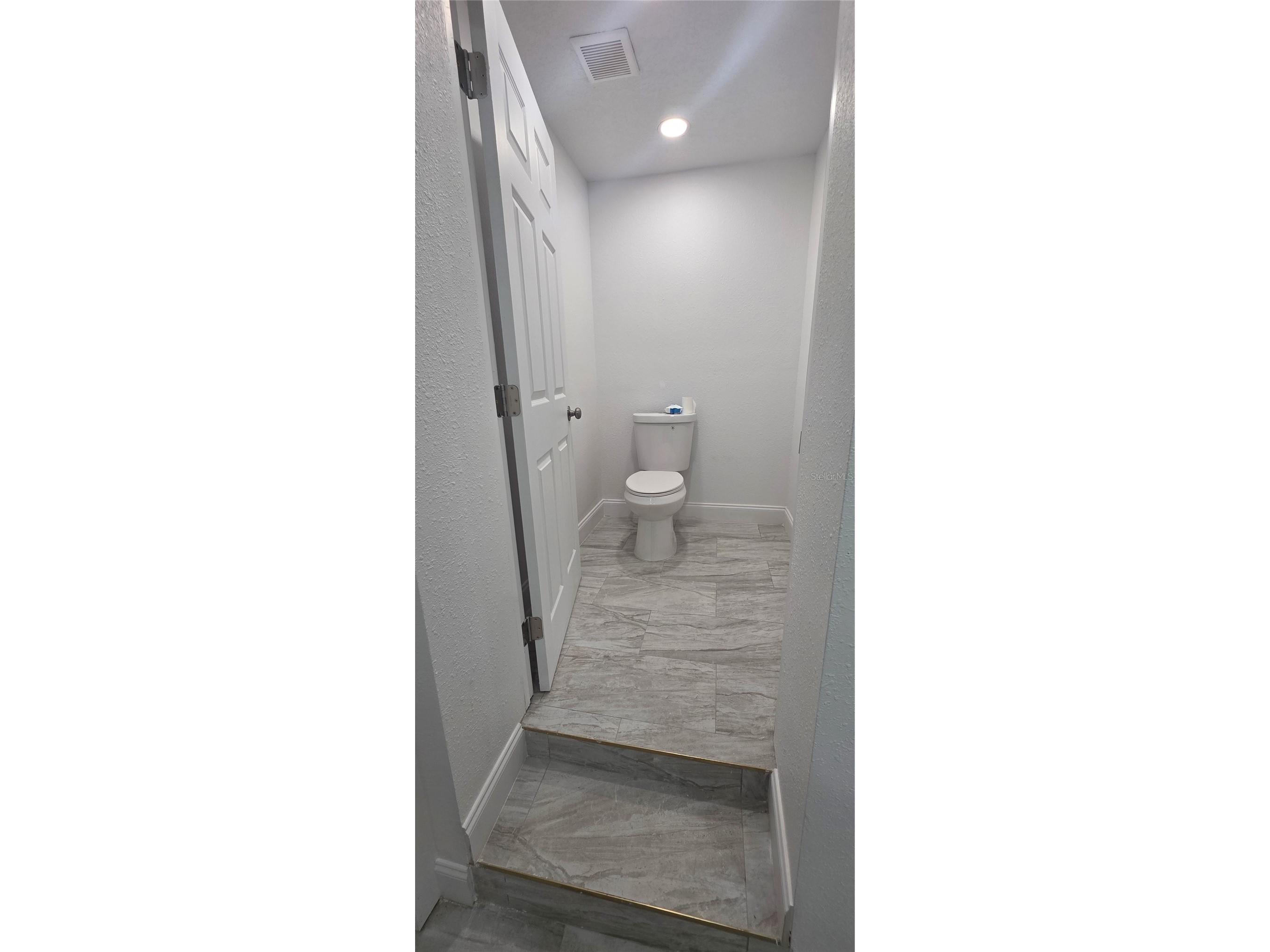 8273 Wilson Terrace Orlando FL 32819 O6376574 image36